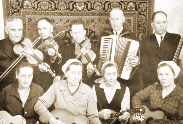 Немецкая музыкальная группа Омской церкви ЕХБ, начало 1970-х годов